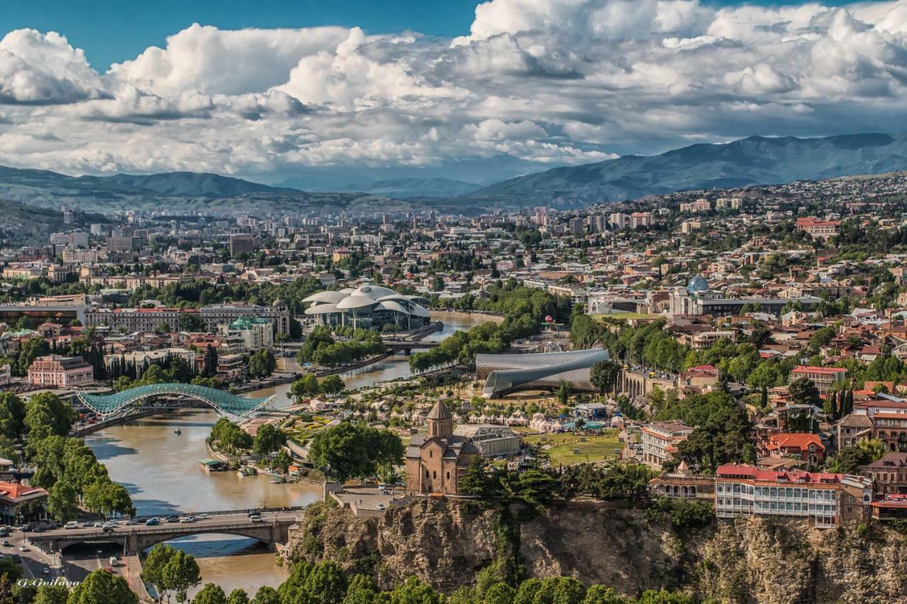 Global Hostel - Freedom Square Тбилиси Екстериор снимка
